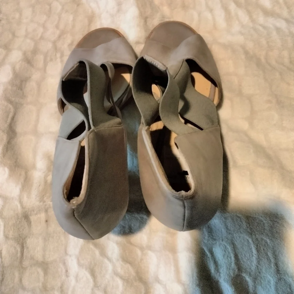Amalfi by Rangoni Made in Italy Women's Heels